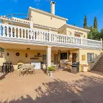 Getaway In Roca Estepona
